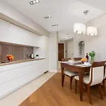 Lux Tatry By Renters Prestige